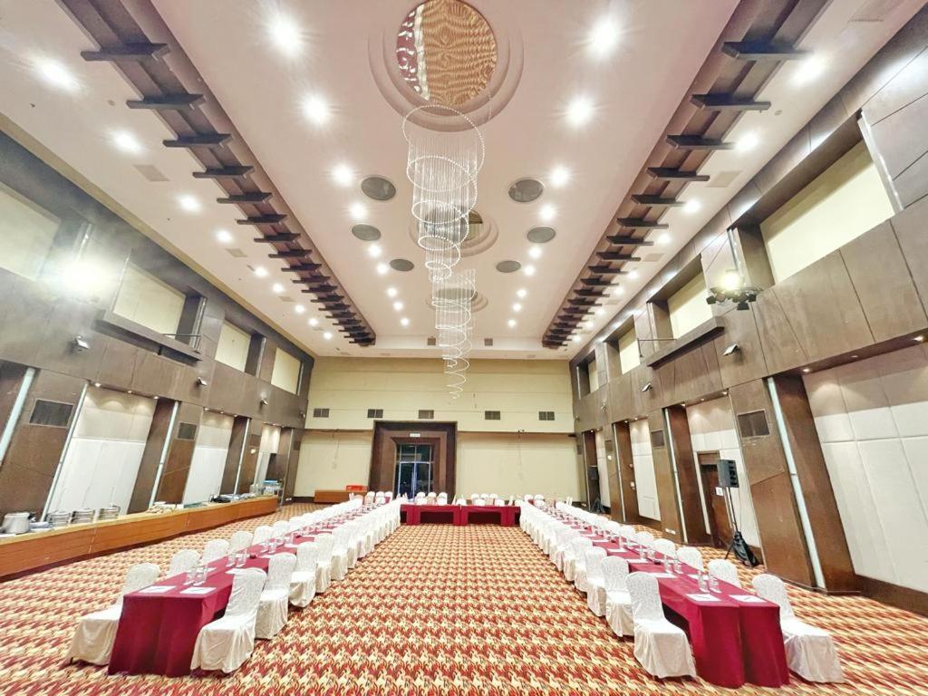 Hotel The Avenue M à Johor Bahru Extérieur photo